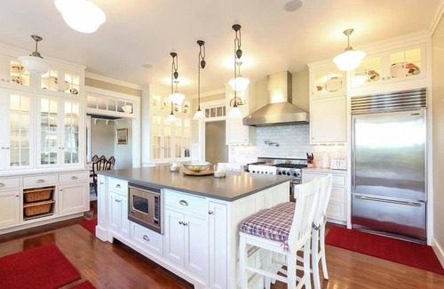 West Hyannisport House | 40' of Private Beach! Beach is 2 minute or less walk to path. RPMS075