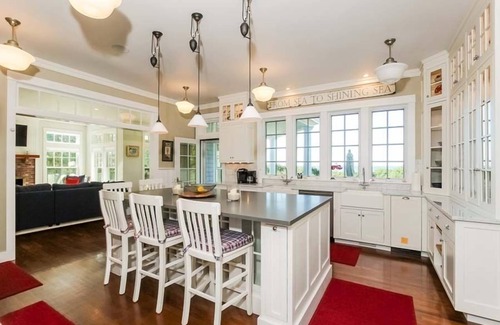 West Hyannisport House | 40' of Private Beach! Beach is 2 minute or less walk to path. RPMS075