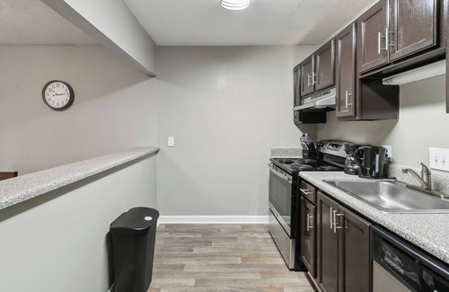 Smyrna Apartment | 400 Winchester 605 l 2 Bed 2 Bath Newly Furnished