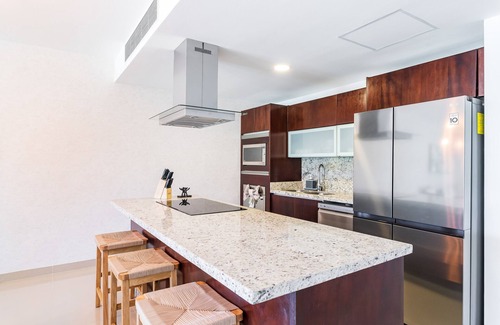 Puerto Juarez Apartment | 402N Casa Lucerna (2-Bedroom Apartment) with Pool - Handicap accessible by RedAwning