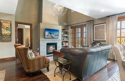 Avon Apartment | 406 The Ascent