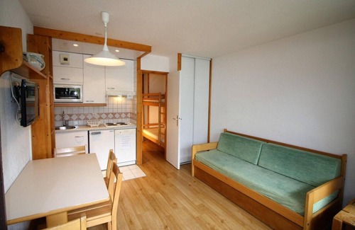 Le Lavachet Apartment | 40m from ski slopes, 6th floor, balcony, tv, ski locker, 21m², Tignes