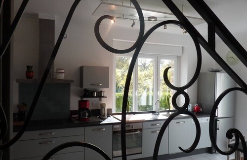 Concarneau Villa | 40M from the beach, VILLA BORD DE MER 4*, with enclosed garden, WIFI