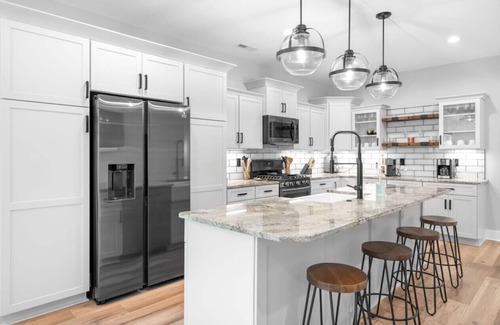 Clarksville House | 410/Massive New Construction Home