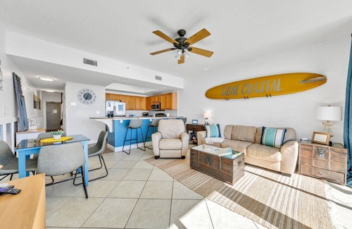 Fort Walton Beach Condo | 413 | Luxe Beach Vacation + Renovated + Free Beach Service!
