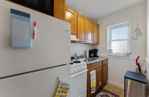Wildwood Crest House | 415 E Atlanta Ave, Unit 107