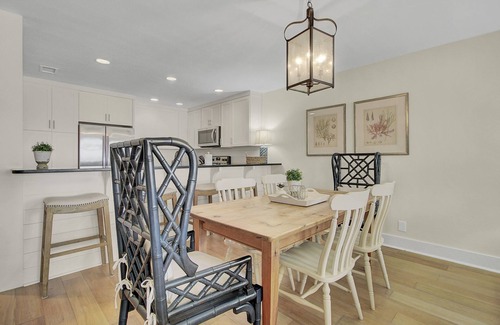 Isle of Palms Apartment | 417 Seascape by AvantStay | Beachfront Condo w/Communal Pool Access