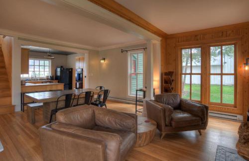 Creede House | 421 Capital Ave