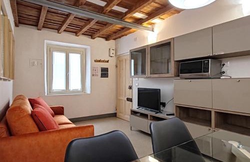 Santa Maria Novella Apartment | 43 Palazzuolo House by 360Rentals