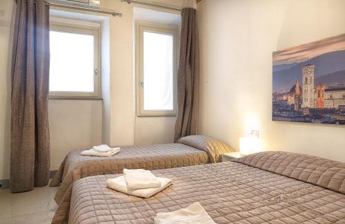 Santa Maria Novella Apartment | 43 Palazzuolo House by 360Rentals