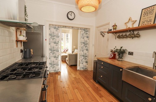 Keswick House | 43 STATION ROAD, pet friendly, character holiday cottage in Keswick
