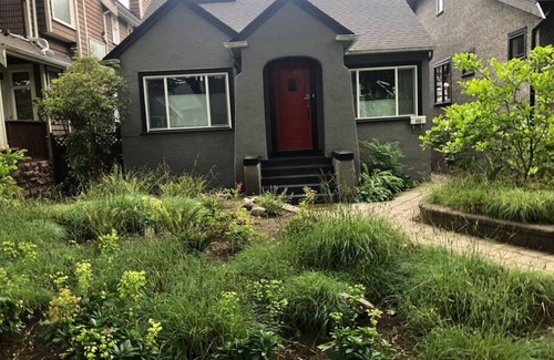 Riley Park-Little Mountain House | 438 west 21st · Beautiful 3 BDRM Newly Reno d Home Cambie Area