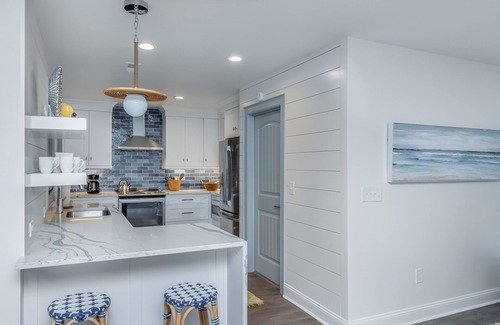 West Beach House | 44 Crested Flycatcher: 4BR Home Close to Beach, Credit for Bikes/Beach Gear