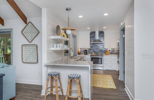 West Beach House | 44 Crested Flycatcher: 4BR Home Close to Beach, Credit for Bikes/Beach Gear