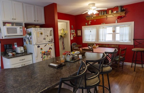 Lakeside Cottage | 442 Cedar Ave. in Lakeside
