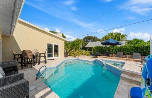 Convair Cove House | 445 Watts Way