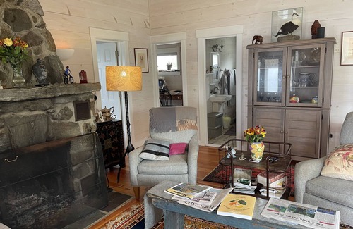 Pemaquid Point Cottage | 45 feet in the cliffs of maine watching sunsets with a fire! And the whales!!!