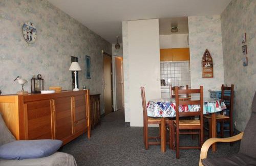 Erquy Apartment | 450 - A ERQUY, en bordure de la très belle plage de CAROUAL