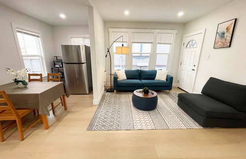 San Jose House | 456C - SanJose Downtown 1b Home new Remolded/WIFI/Parking