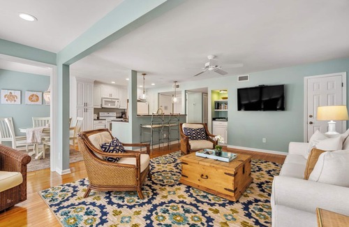 Kiawah Island Condo | 4689 Tennis Club: 2BR, Sunroom, Walk to Beach, $250 Beach Gear/Bike Credit
