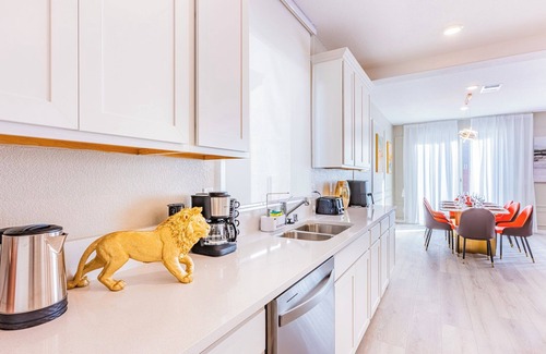 Enterprise Apartment | 47-Brand New Villa Hotel 5 Bedroom 6 king Bed close to center