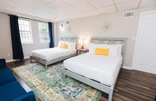 Crestwood South House | 47th Place Forest Park