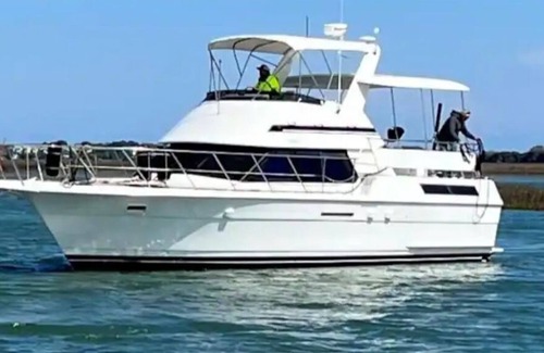 Charleston Boat Rental | 48' Motor Yacht on a Private Dock