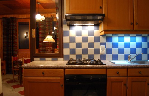 Flumet Apartment | 48m2 rental in chalet with pool view
