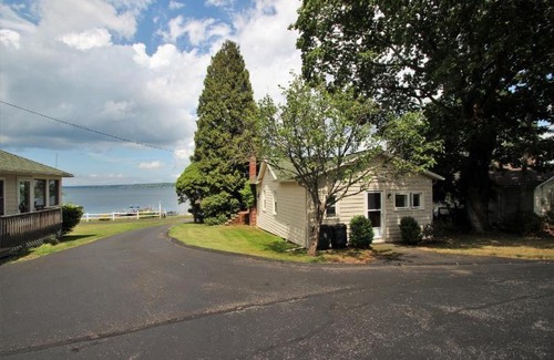 Chautauqua House | 4943 Wahmeda