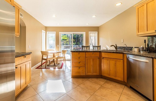 Laguna Niguel House | 4B/3B Single Family Home with Main Floor Bedroom/Bathroom