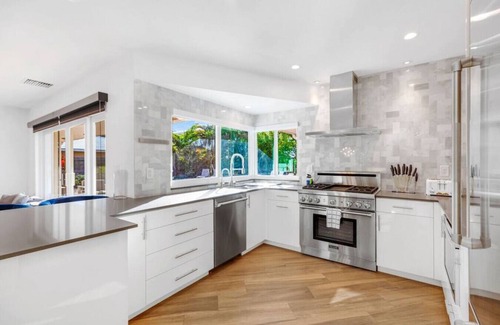 Fort Lauderdale House | ★4BD/4BA Family Retreat Near The Beach. Heated Pool