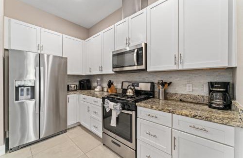 West Kissimmee House | 4BD All Suites Home with BBQ minutes from Disney