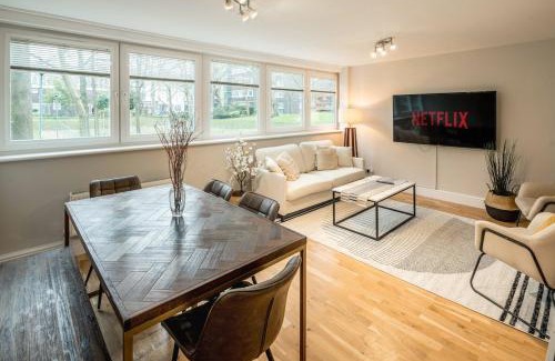 Westbourne Villa | 4BD Townhouse - Paddington!