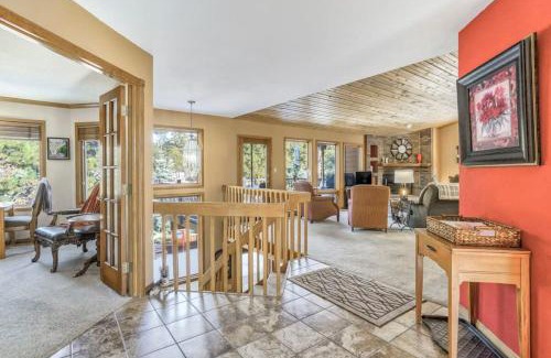 Woodmoor House | 4BD Woodland Lodge Pool Table Grill Dogs Welcome