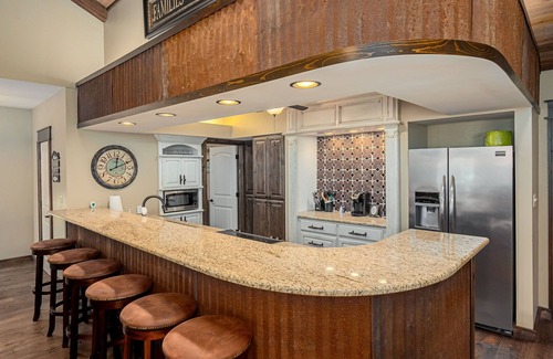 Mead House | 4Bdrm 3.5Bath - Boatslip - Internet - Comfort!
