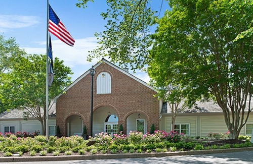 Berkeley Condo | 4BDRM~SLEEPS 12~ 2 LIVING RMS~ 2 KITCHENS~ 4 BATHRMS~INDOOR/OUTDOOR POOLS & MORE