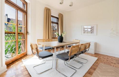 Wiesbaden Apartment | 4BR Apartment - WIFI - NETFLIX - BUSINESS - ZENTRAL - KÜCHE