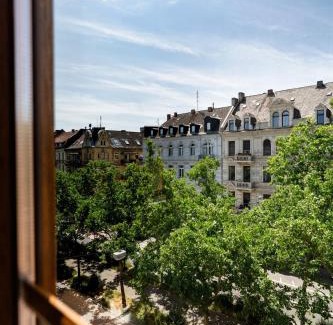 Wiesbaden Apartment | 4BR Apartment - WIFI - NETFLIX - BUSINESS - ZENTRAL - KÜCHE