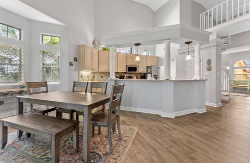 Sandestin Condo | 4BR Beach Villa w/6-Seat GOLF CART! Screened Balcony. Near Pool, Beach Tram.