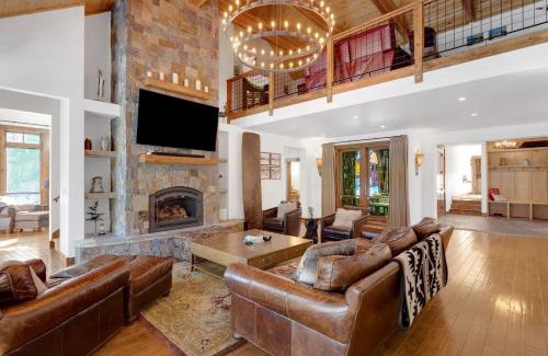 Truckee House | 4BR Cabin with Hot Tub – Ultimate Truckee Escape cabin