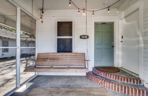 Freetown - Port Rico House | 4BR Downtown Lafayette | Garden, Parking, Walk to Arts District