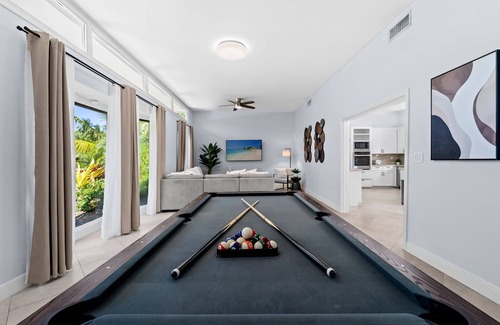 Palm Beach - West Palm Beach House | 4BR Intracoastal Retreat with Pool, Games & More!