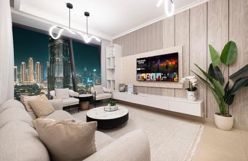 Downtown Dubai Apartment | 4BR Luxury Apartment with Burj Khalifa View and Direct Dubai Mall Access - Pool and PS5 Included