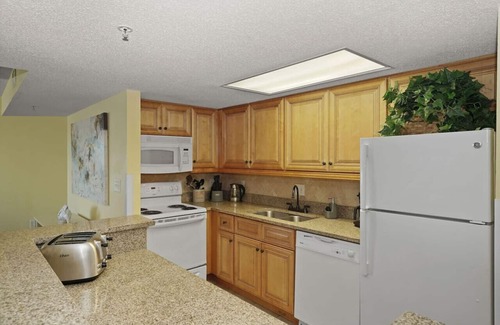Myrtle Beach Condo | 4BR oceanfront, 8th fl, big balcony in Ocean Reef
