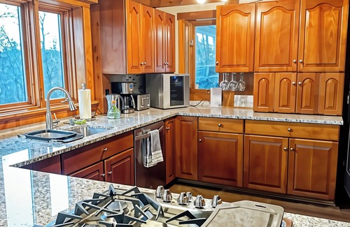 Lyme Center House | 4BR Retreat w/Hot Tub, Fire Pit, Basketball Court, Hammock, Patio, Near lake