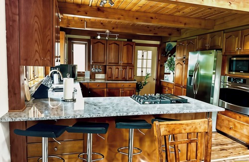 Lyme Center House | 4BR Retreat w/Hot Tub, Fire Pit, Basketball Court, Hammock, Patio, Near lake