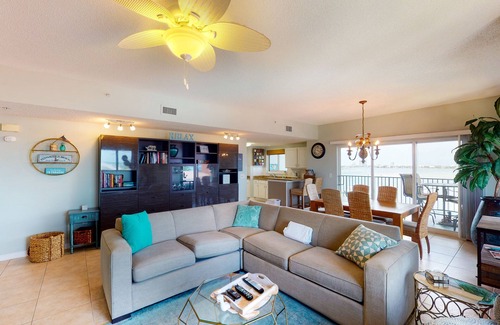 Pensacola Beach Condo | 4th Floor Condo, On-Site Pool, Amazing View, Beach-Front