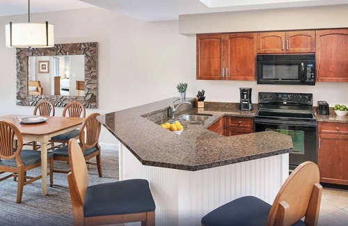 Myrtle Beach Villa | 4th of July at Luxurious Sheraton Broadway Resort Villas
