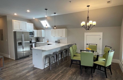 Highlands Apartment | 4th St Market 2 - Walk to Town Apartment in Highlands NC