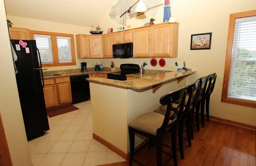 Carova Beach House | 4x2130, Carolina Hideaway- Soundside, Wild Horses, Secluded, Screened Porch
